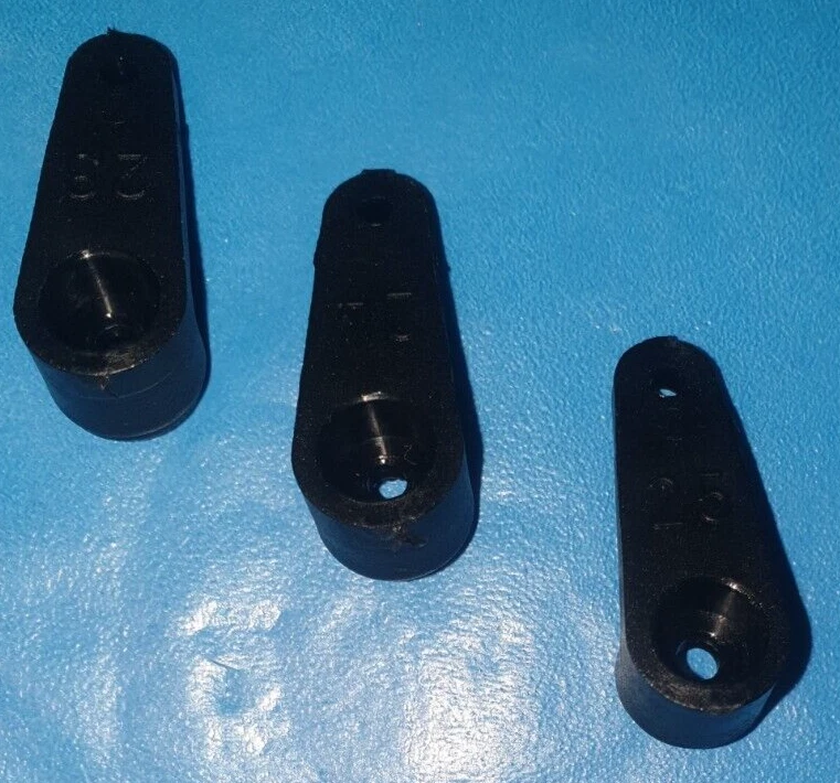 Serpent F180 301028 Steering-servo Lever 23T/24T/25T - Image 1 of 1