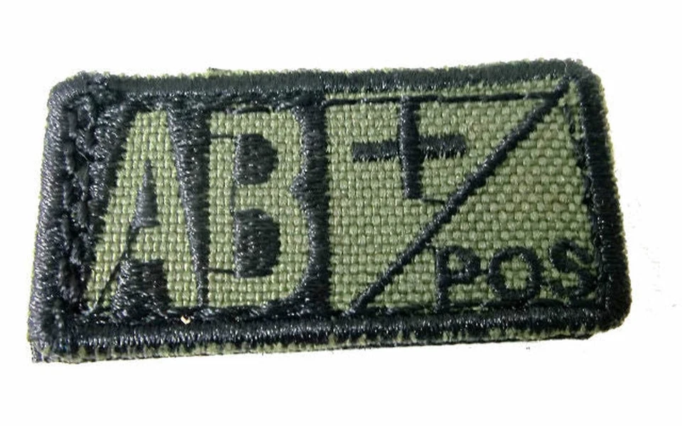 Parche tipo sangre Cóndor AB positivo AB+ oliva/negro 229AB+001 gancho trasero Foto 1 de 1