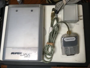 Lecteur externe Imation SD-USB-M2 SuperDisk pour Macintosh blanc et adaptateur secteur. - Photo 1/7