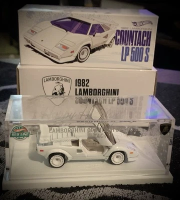 Hot Wheels RLC 1982 Lamborghini Countach LP 500S “Felices Fiestas 2025” Blanco Foto 1 de 4