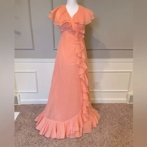 70s evening dress Sz 10 prom peach ruffle Union Made in the USA feminine empire - Picture 1 of 7