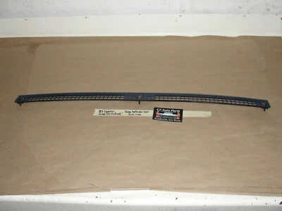 OEM 87 Cadillac Coupe Deville FWD TABLERO ALMOHADILLA DESCONGELADOR VENTILACIÓN PARRILLA MOLDURA AZUL Foto 1 de 4