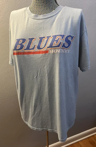 St Louis Blues Hockey T Shirt Large Natural Light Blue SS Cover