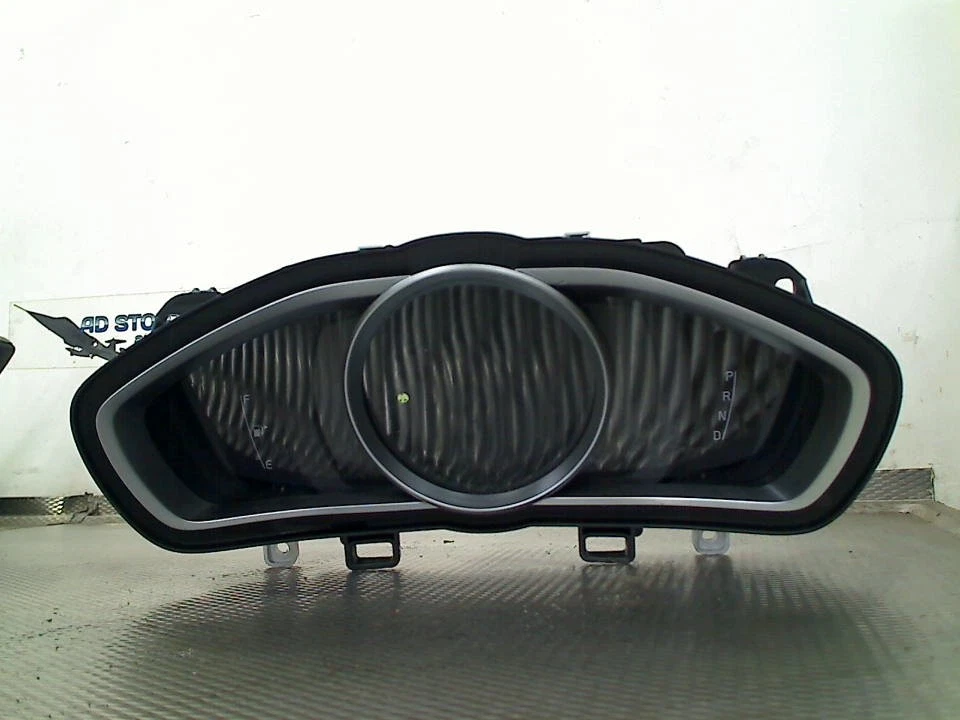 TACHO Volvo V40 Cross Country (MZ) Hatchback 5-drs 1.6 D2 (D4162T) 2015 599140U - Imagem 1 de 4