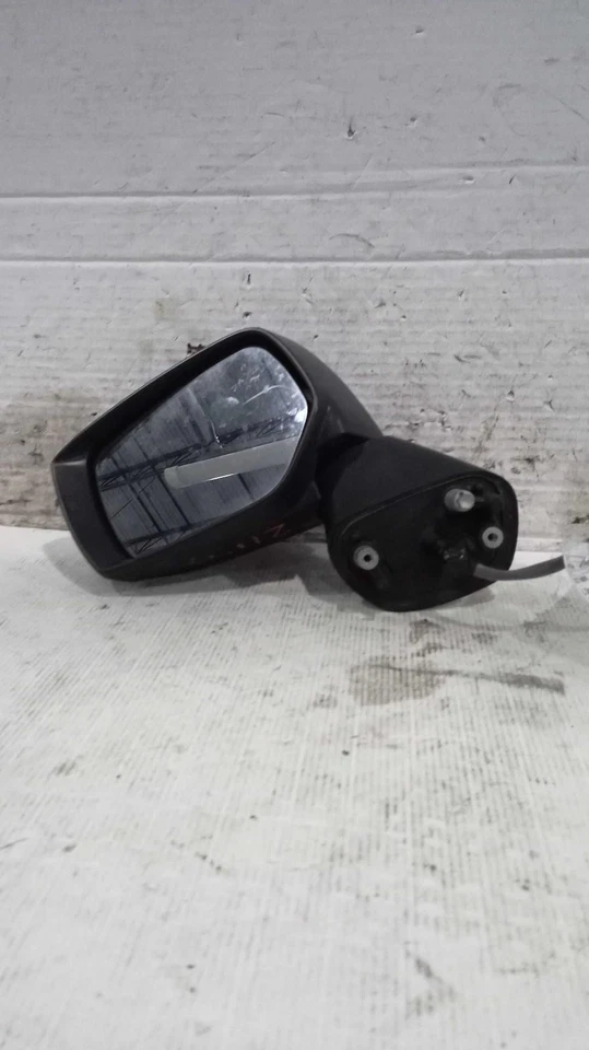 Conjunto de espejo retrovisor izquierdo Subaru WRX 2017 azul 3715886 - 131 k millas Foto 1 de 2