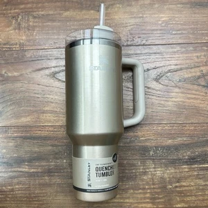 Stanley Honey Talks E.L.F. Bicchiere Collab Stanley 40 oz NUOVO spedizione gratuita - Foto 1 di 7