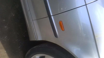 Passenger Corner/Park Light Side Marker Fits 01-06 BMW M3 28945166 - Изображение 1 из 4