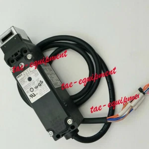 Original & NEU HS5E-B7Y401 Sicherheitsschalter für elektromagnetische Türen ML - Bild 1 von 3