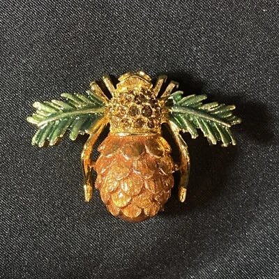 Broche prendedor Joan Rivers esmalte piña abeja tono dorado Foto 1 de 4