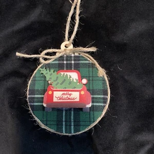 Kleiner roter LKW Weihnachtsschmuck Tartan kariert - Bild 1 von 4