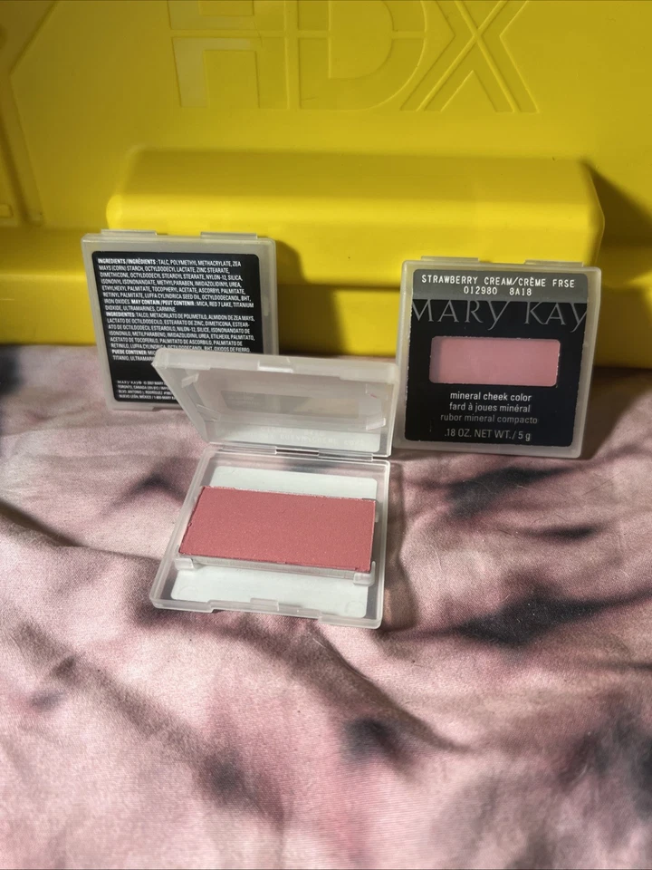 New In Package Mary Kay Mineral Cheek Color Blush Strawberry Cream Full Size - Image 1 of 1