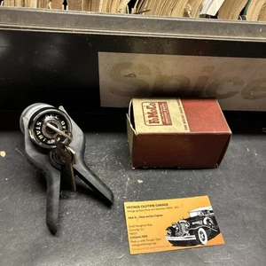 1951 FORD IGNITION SWITCH - Picture 1 of 10