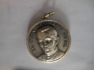 Vintage BL. John Neumann CSSR Virgin Mary Baby Jesus Pendant Made In Italy - Picture 1 of 6