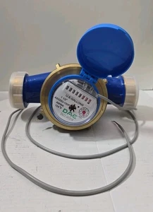 AS320U-150P 1-1/2 Water Meter with Pulse Output, Measuring in Gallon + Coupling - Picture 1 of 4
