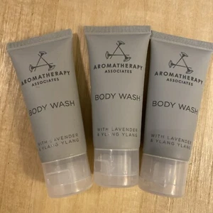 Juego de 3 artículos de tocador Aromatherapy Associates tamaño viaje lavado corporal lavanda ylang - Imagen 1 de 5