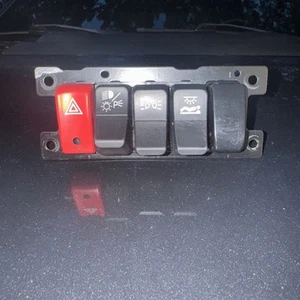 Kenworth T680 Switch Panel w 5 Switches - Picture 1 of 11