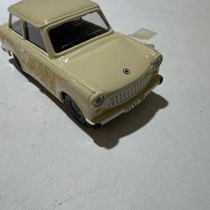 Vitesse Trabant Der Trabi 1:43 Diecast Model 06400 Cream Beige East German Car - Picture 1 of 14