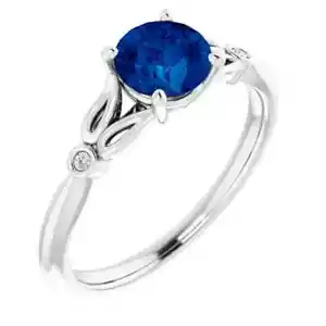Anillo de diamantes y zafiro azul cultivado en laboratorio blanco 14K de 0,02 CTW - Imagen 1 de 5