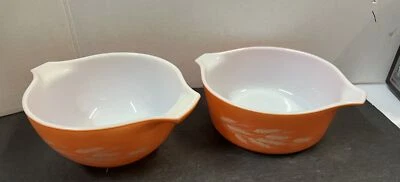 Set 2 VTG Pyrex Autumn Harvest Wheat Pattern #441 #472-B Cinderella Mixing Bowls - Image 1 of 4