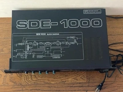 Roland SDE-1000 Digital Delay Vintage Rack Effects Free Shipping - Image 1 of 3