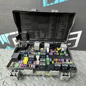 2014 JEEP GRAND CHEROKEE TOTALLY INTEGRATED POWER MODULE TIPM FUSE BOX 68137439 - Picture 1 of 9