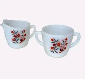 60er Jahre Vintage FireKing Milchglas Primel Milchkännchen & Zuckerdose - Bild 1 von 3