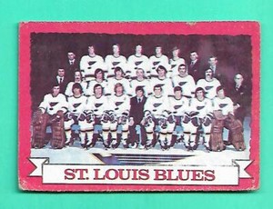 (1) TEAM PHOTO 1973-74 O-PEE-CHEE # 105 STLOUIS BLUES VG CARD (V2520)  