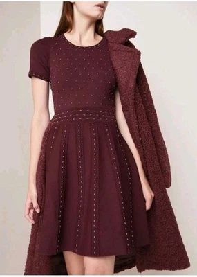 Vestido para mujer Sandro Paris Montaigne tejido con tachuelas borgoña con cuentas talla 38/US 8 Foto 1 de 4