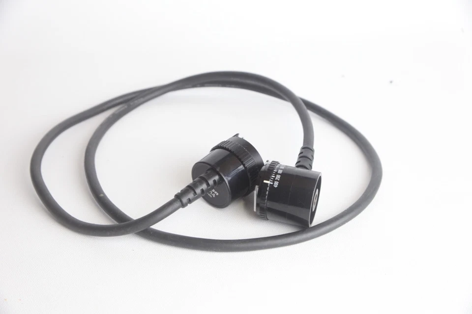 Nikon SC-14 TTL Remote Cord for SB12/SB16A/SB17 Nikon Speedlight Flashes etc - Image 1 of 4