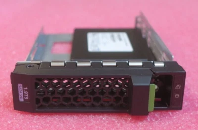 Fujitsu 1.92TB SATA 6G Mixed Use 2.5" Hot-Plug SSD +3.5" Caddy S26361-F5732-L192 - Image 1 of 4