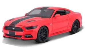 Ford Mustang GT - 2015 - rojo / negro - Maisto 1:24 - Imagen 1 de 6