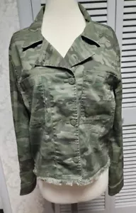 NWOT Sanctuary Shirt Womens Green Camo Jacket Utility Frayed Lightweight SMALL - Picture 1 of 4