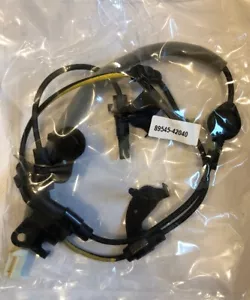 "GENUINE TOYOTA" ABS Wheel Speed Sensor Rear Right ABS216 89545-42040 RAV4 - Picture 1 of 2