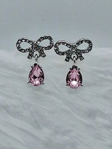Strass Schleife und Wassertropfen Dekor Ohrringe bestes Geschenk für Frauen UK Verkäufer - Bild 1 von 7