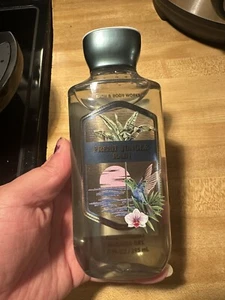 BATH & BODY WORKS FRESH JUNGLE RAIN SHOWER GEL 10 FL OZ / 295 ML - Picture 1 of 3