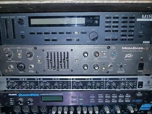 90's PEAVEY MEGA BASS AMP - 2 x 200W - made in USA - Picture 1 of 1