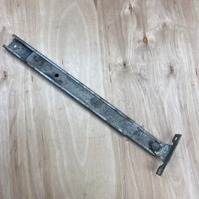  Nuevo de Lote Antiguo 1952-53 Willys Aero Ace Lark Falcon Tapa de maletero Soporte de hélice Deslizante 676661 Foto 1 de 4