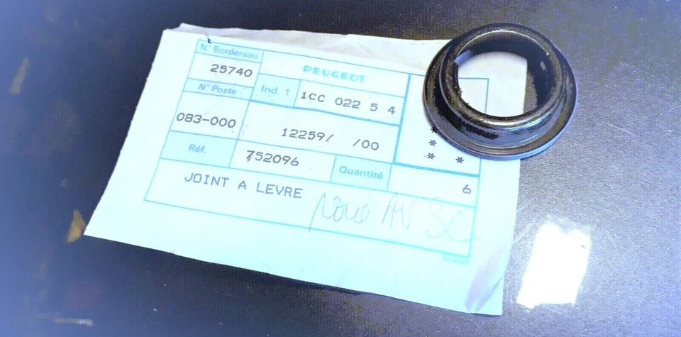 JOINT SPI DE ROUE AVANT ORIGINAL POUR SCOOTER PEUGEOT SV GEO 50 + 125cc + ZENITH - Photo 1/1