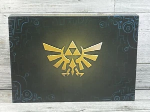 THE LEGEND OF ZELDA TWILIGHT PRINCESS METAL SHIELD AND SWORD SET CIB - Bild 1 von 3