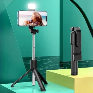 Bluetooth Selfie Stick Stativ mit Fernbedienung & Licht - Universal Halter für Handys - Bild 1 von 26