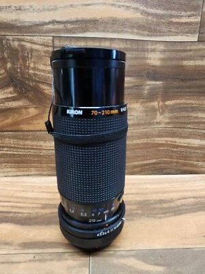 Kiron 70-210mm f/4.5 Macro 1:4 MC 55mm Zoom Lens - Image 1 of 4