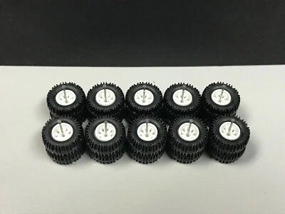 RL46 Lote 5 Juego Hotwheels 1/64 Watanabe Blanco OFFROAD, NEUMÁTICOS DE GOMA PILOTOS REALES Foto 1 de 4