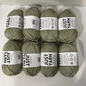 Lot Of 8 Just Yarn 131 Yards Meadow Green Color # 2018-16 Lot#3307 - Picture 1 of 7
