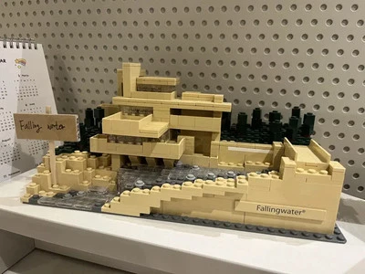  21058 Fallingwater - Image 1 of 3