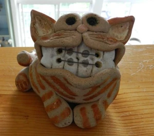 Ceramic Orange Tabby Cat with Braces Signed - Picture 1 of 6