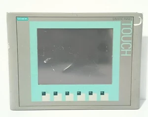 Panel táctil Siemens 6AV6647-0AC11-3AX0 HMI KTP600 COLOR básico DP (LADO ROTO) - Imagen 1 de 9