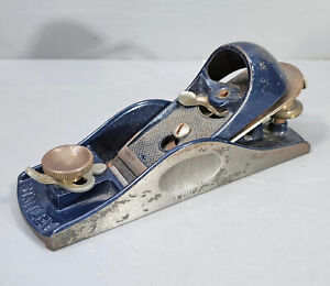 Stanley No. 9 1/2 Woodworking Carpenters Wood Adjustable Block Plane Made in USA