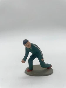 F717 - Greenhills Crouching Mechanic for Scalextric Carrera 1.32 Scale - NEW - Picture 1 of 3