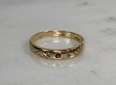 Anillo de diamantes y rubíes de oro de 18 quilates, banda fina, anillo egipcio vintage Foto 1 de 4