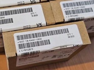 Siemens 6ES7 138-6AA01-0BA0 6ES7138-6AA01-0BA0 NEW - Bild 1 von 4